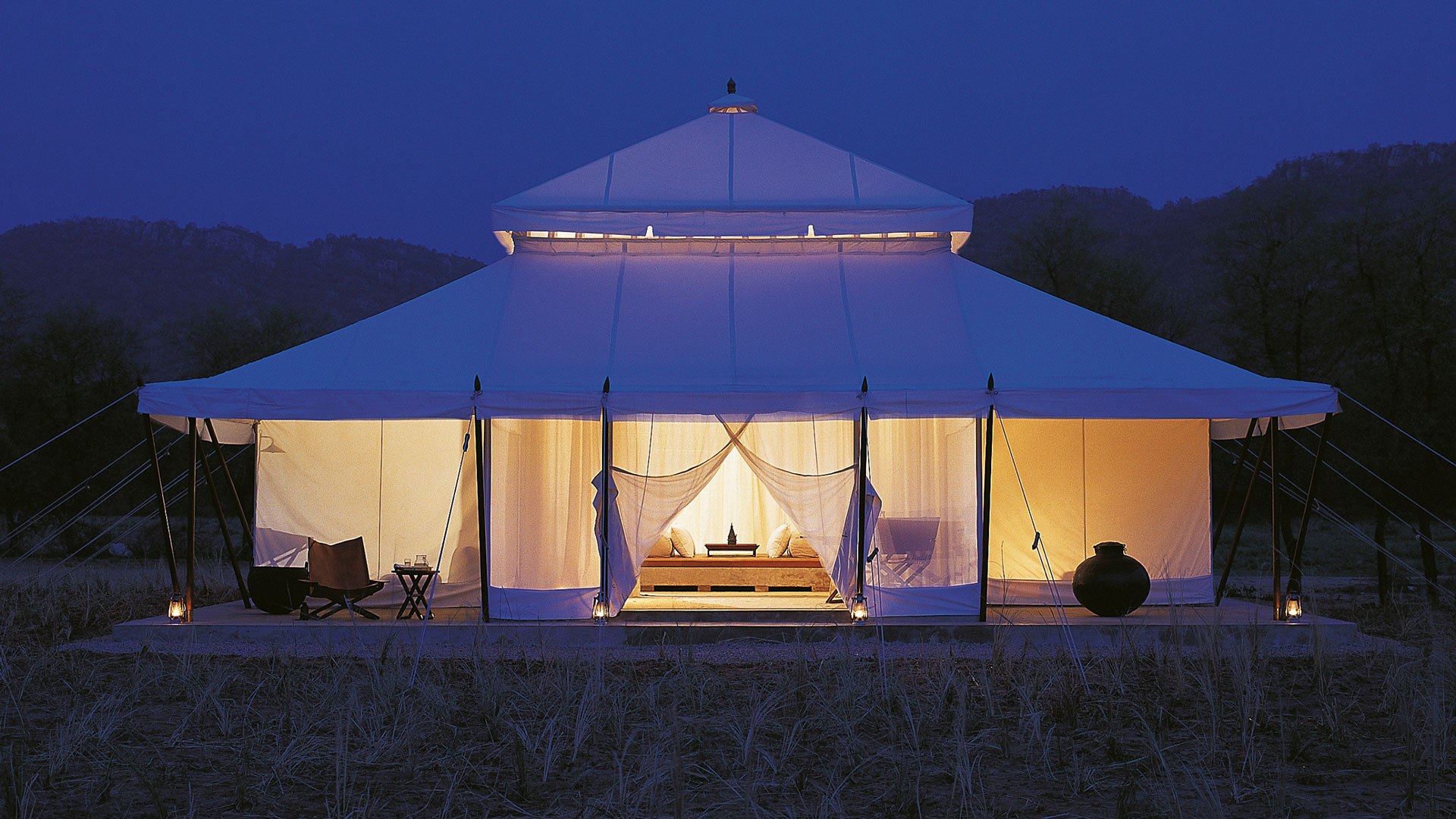 الخيام الملكية